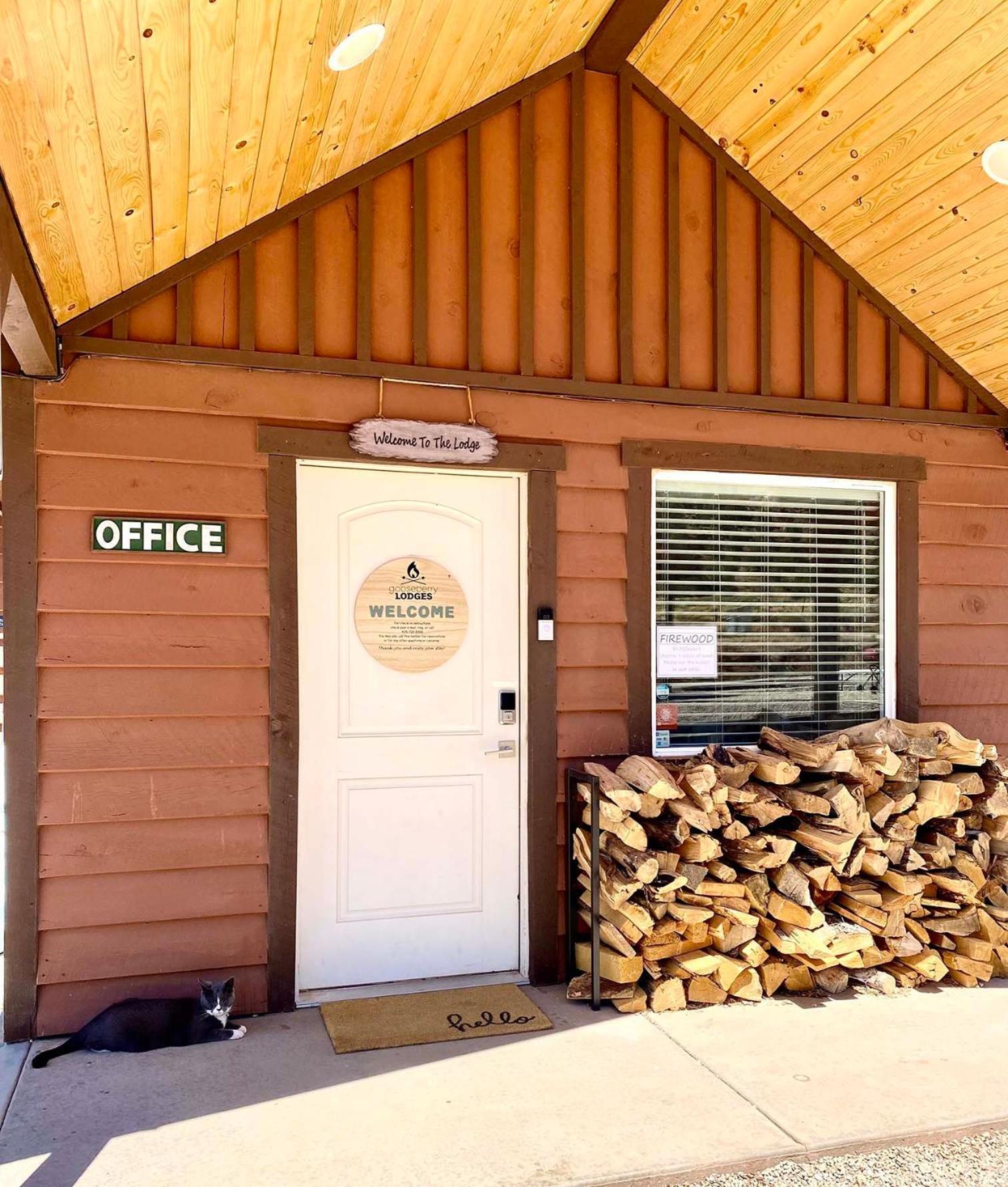 Gooseberry Lodges Zion National Park Area Apple Valley Exterior photo